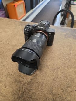 Sony Alpha 7III Mirrorless Camera with Tamron Lens
