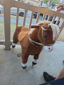 Large walking Horse Toy