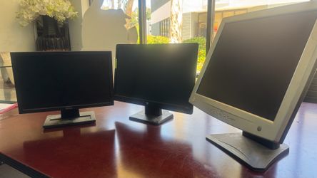 3x vintage computer screens