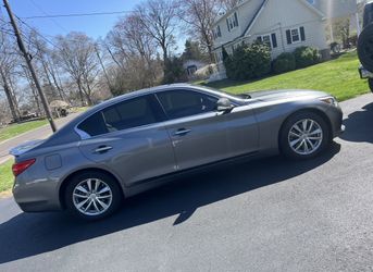 2015 Infiniti Q50