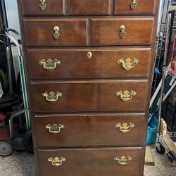 Drexel Mahogany highboy dresser 6 drawers with glass top brass pulls