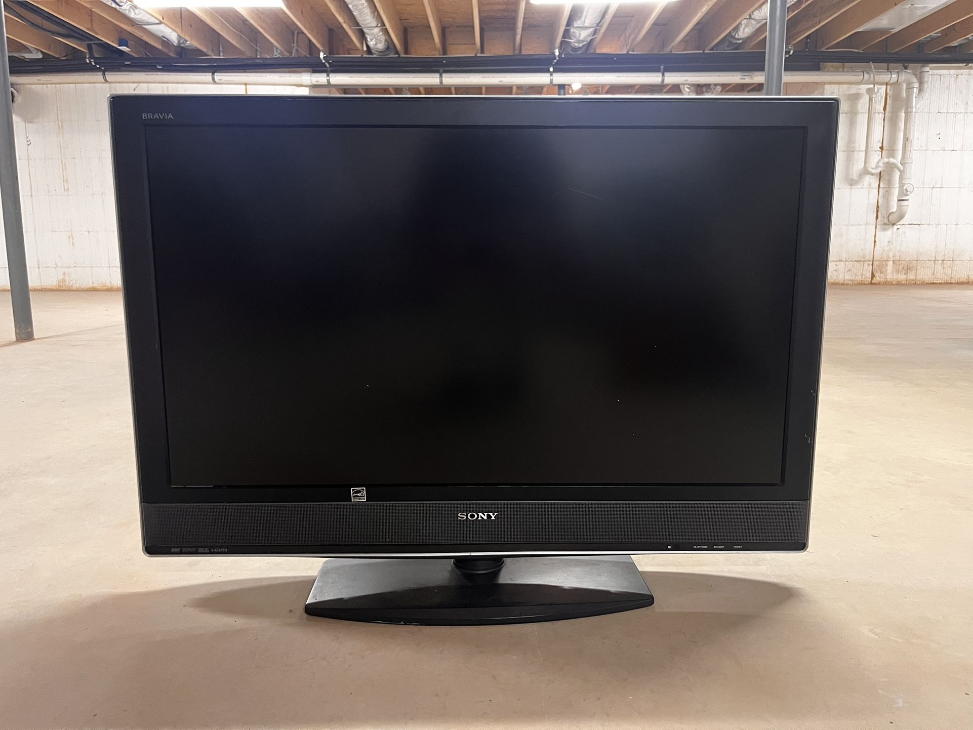 Sony KDL-40V2500 40” Bravia 1080p LCD HDTV