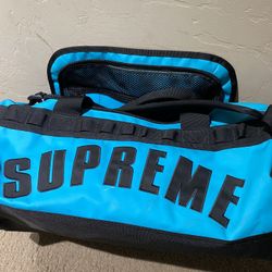 Supreme x TNF Arc Logo (MEDIUM) Duffel