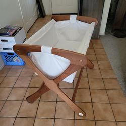 Cariboo Brand  Baby Bassinet. Like New