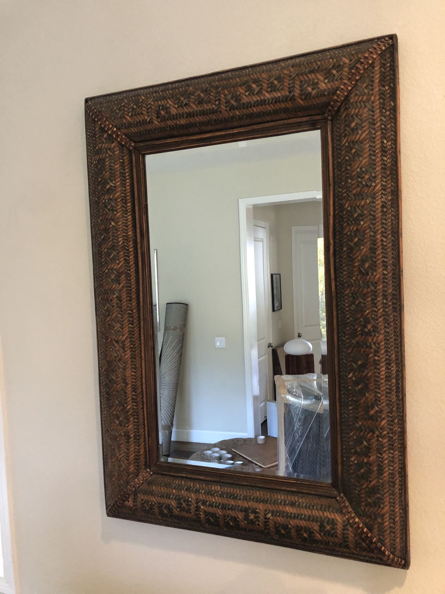 Mirror in large decorative frame, excellent condition.