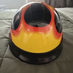 Skid Lid ‘DOT’ Half Motorcycle Helmet (Flames)