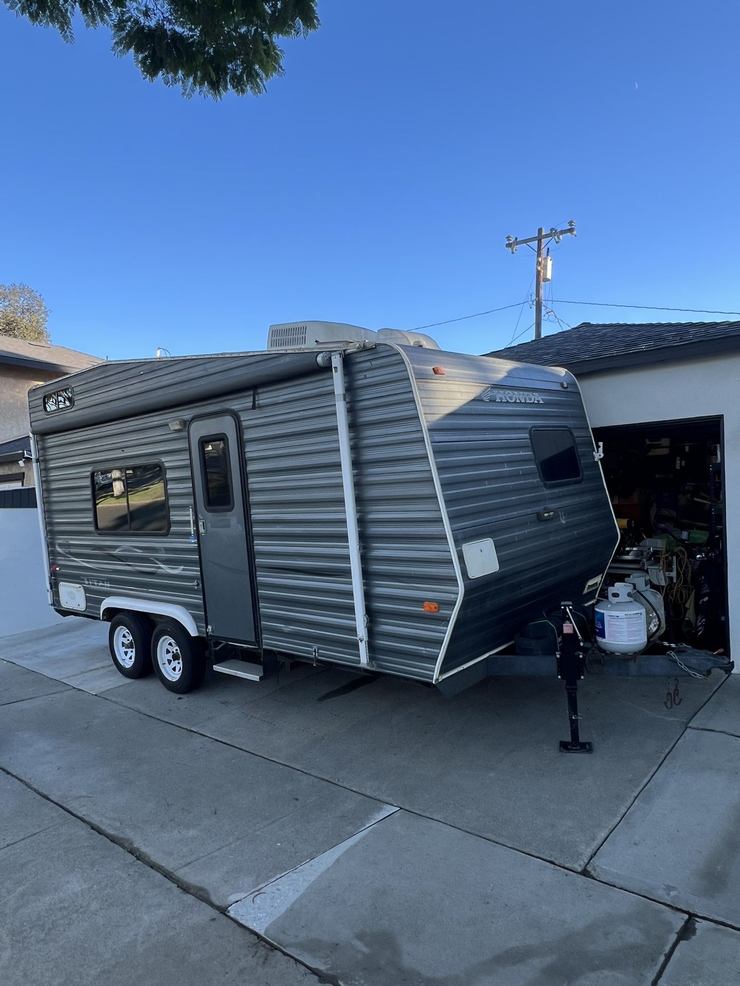 2005 Carson trailer Titan 18’