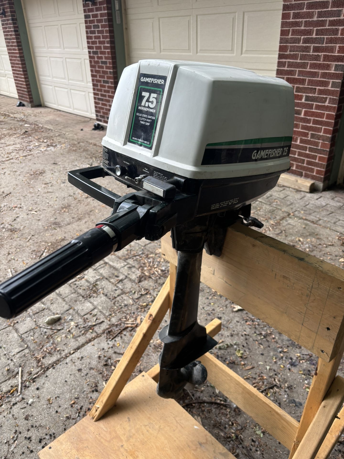 7.5 HP Gamefisher Outboard Motor