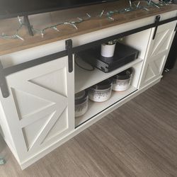 Farmhouse Entertainment System 