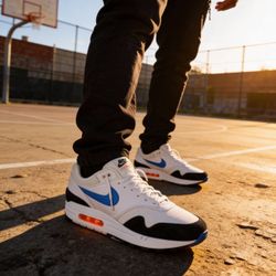 Nike Air Max 1 “Photo Blue / Total Orange” – Near Deadstock – Size Mens 10.5