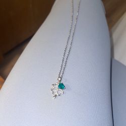 White Gold + Emerald Necklace Pendant 