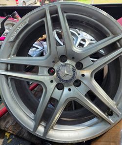 Genuine Mercedes-Benz AMG RIMS