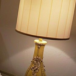 Vintage Mid Century Deco Porcelain Lamp 