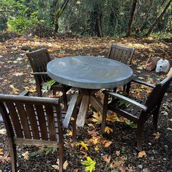 Pottery Barn Outdoor Table & Chairs 