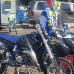2004 yz85 