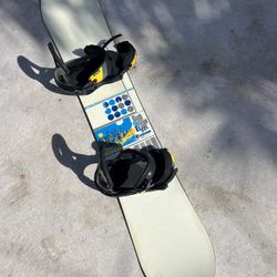 155cm Burton Snowboard Burton Bindings