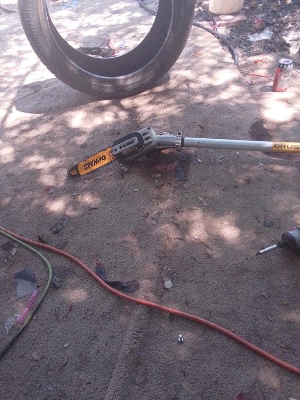 20v DeWalt Chainsaw