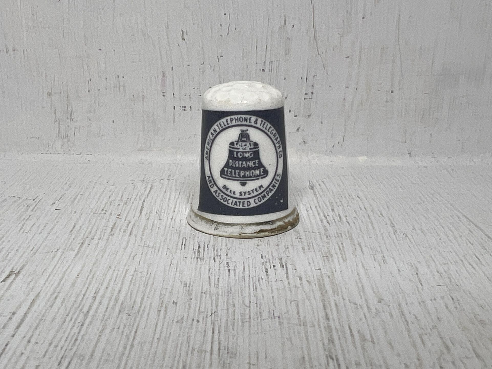 Vintage Finsbury Fine Bone China Made in England Thimble
