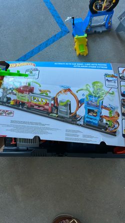 Hot Wheels Ultimate Octo Car Wash