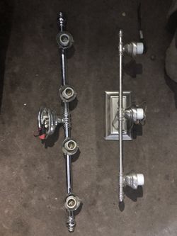 2 bathroom light fixtures