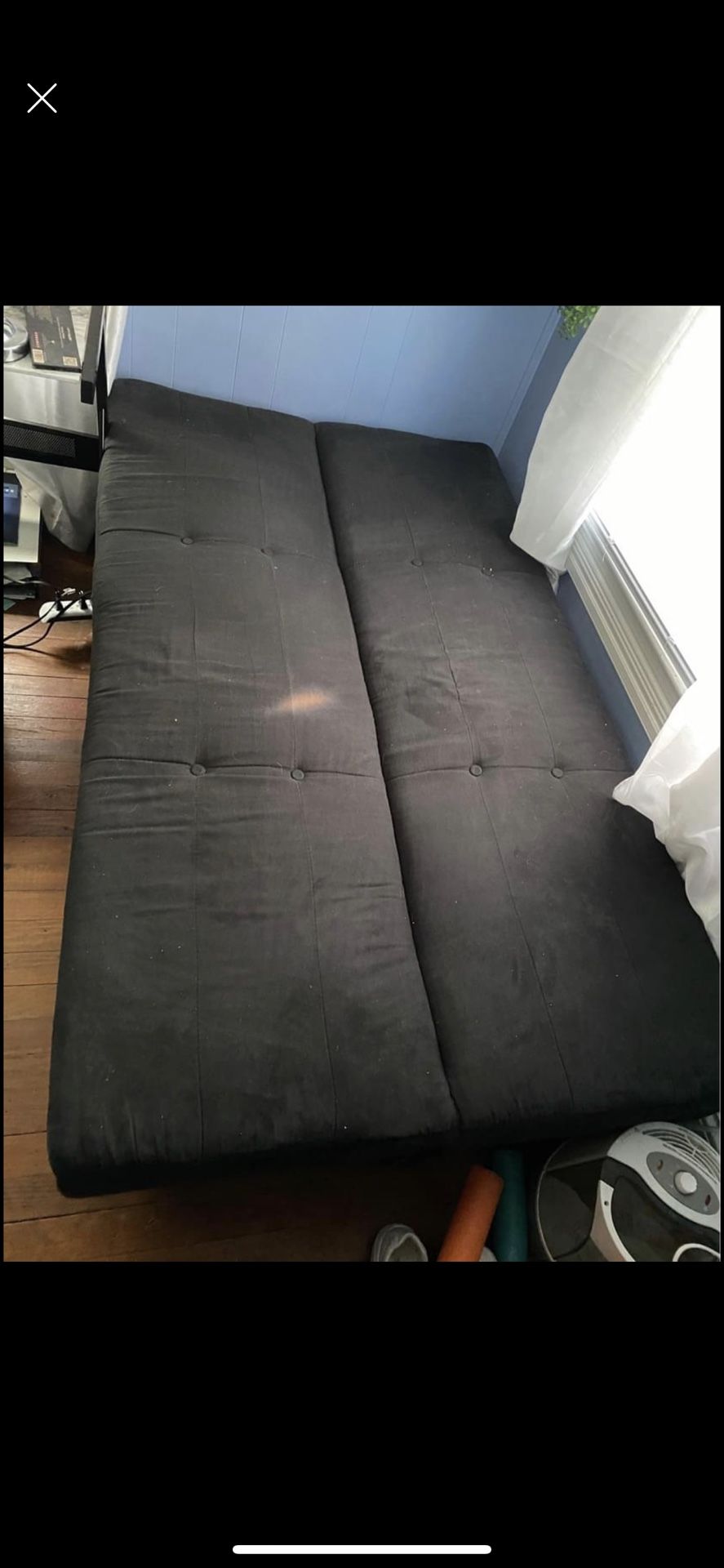 Black Futon