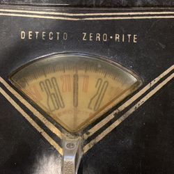 Antique Bathroom scale working condition