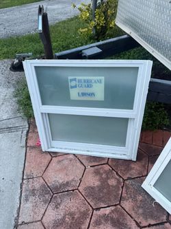 Hurricane Guard Lawson Impact Window 30,5x30,75”