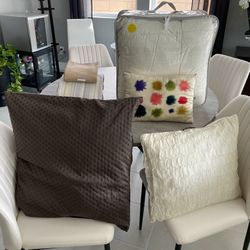 KING SIZE DUVET / Decorative Pillows 