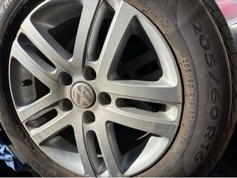 VW rims and tires (205/60R16)