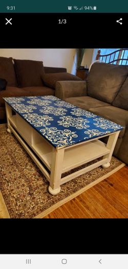 Broyhill coffee table