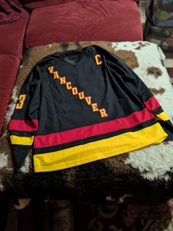 Vancouver jersey size xl mens stitched