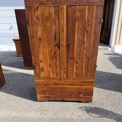 Cedar Wardrobe 