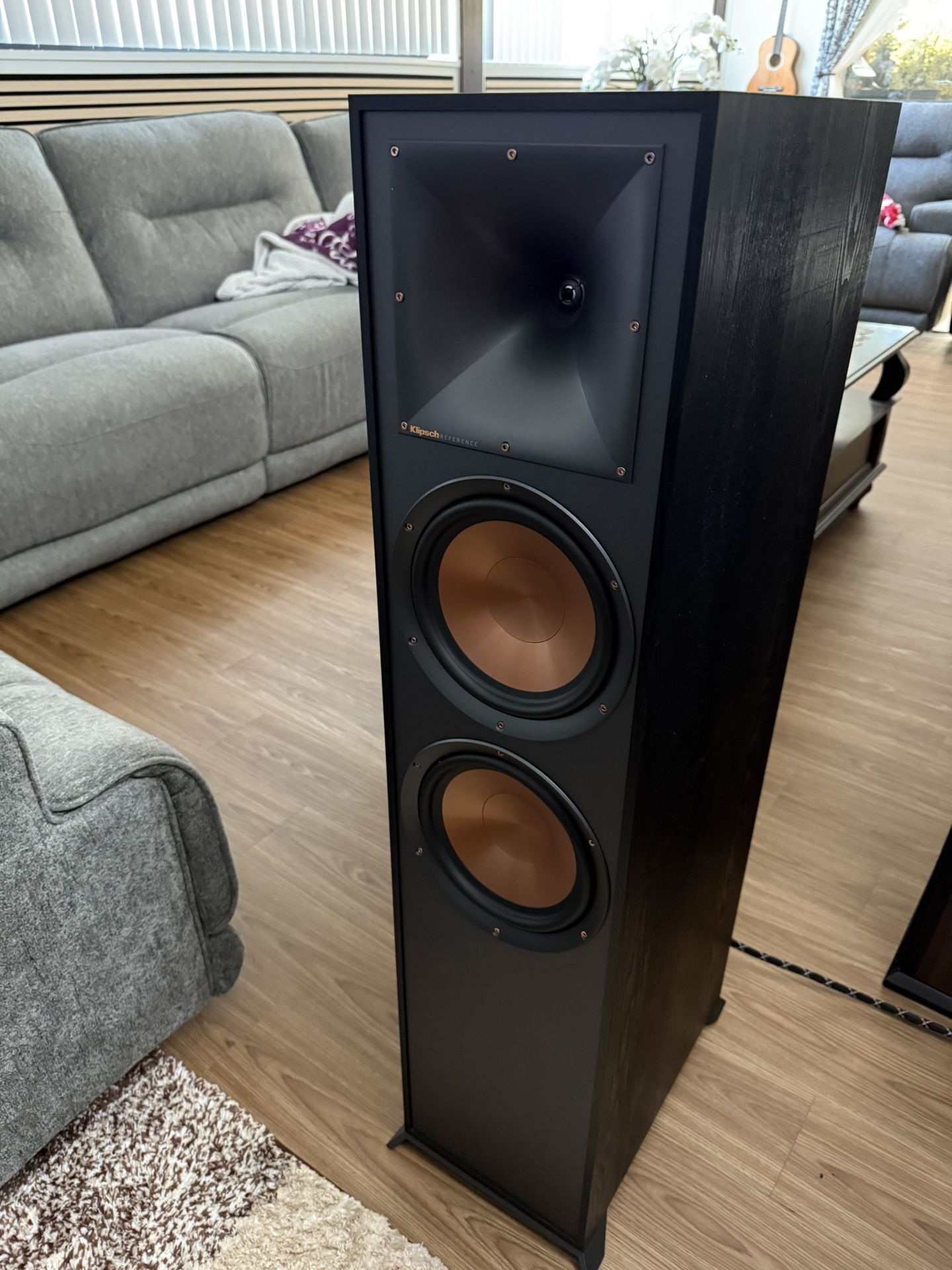 Klipsch Reference R-820F Floorstanding Speaker