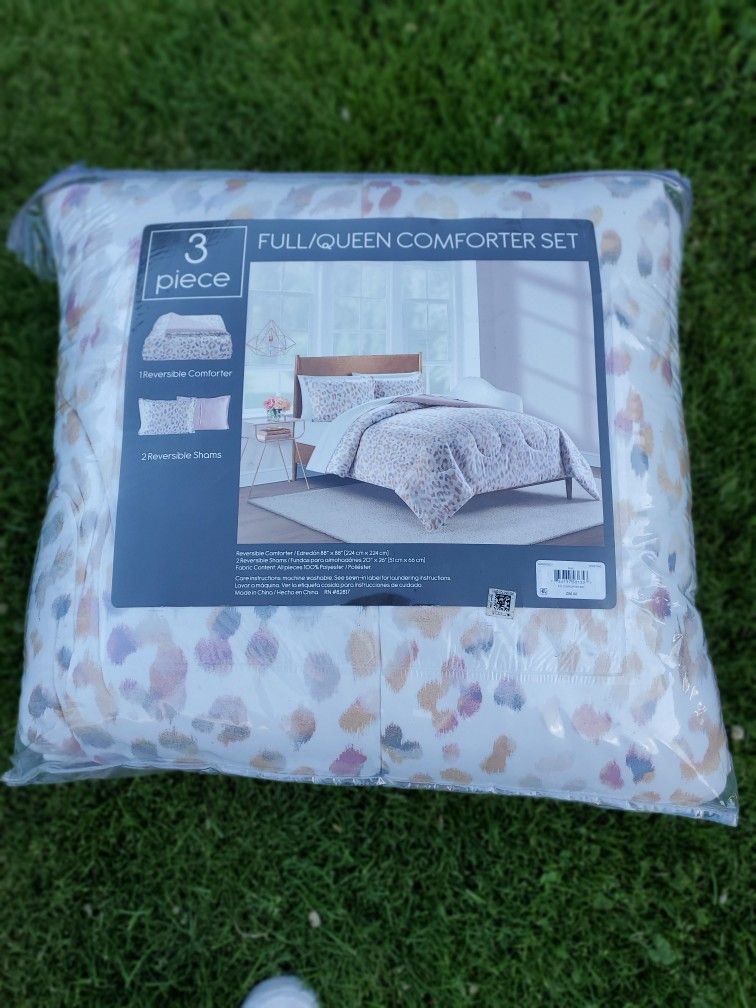 Full/Queen Comforter Sets