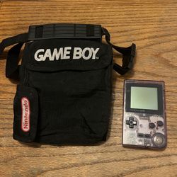 Nintendo Game Boy Pocket In Excellent Condition & Like New Perfect Black Carry Case