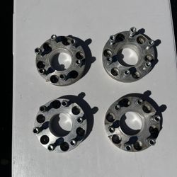 05 Chevy 1 1/2 Inch Wheel Spacers 