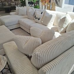 I’m Jon Green, Wayne’s Home Sales Representative🌟 Lindyn Ivory Color Corduroy Sectional Couch Set 🌟 Color Options