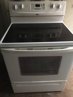 WHIRLPOOL FLAT SMOOTH TOP STOVE OVEN RANGE WHITE WORKS PERFECT