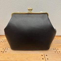 NWT Coach Large Frame Kisslock Bag Black