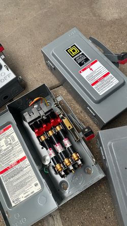 30 AMP ELECTRIC 3 PHASE AC DISCONECT S ELECTRICIAN ELECTRICAL