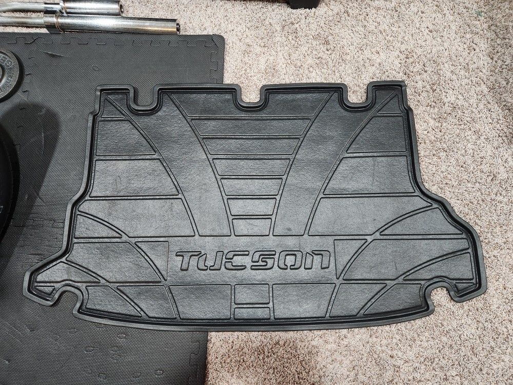 05-09 Tucson Trunk Mat