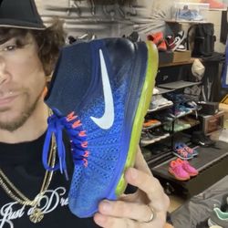  7W/5.5Y Nike Air Zoom All Out Flyknit Womens