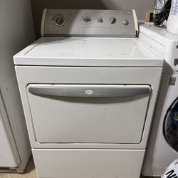 Whirl Pool Gas Dryer