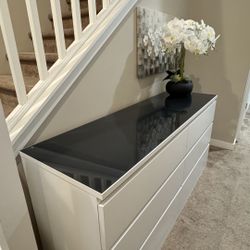 Ikea malm 6- drawers dresser with glass top 