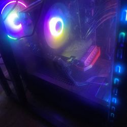 Used Gaming pc going for 800 price negotiable 