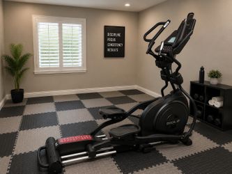 SOLE E35 Elliptical Trainer – Excellent Condition | Smooth & Quiet | Commercial Quality