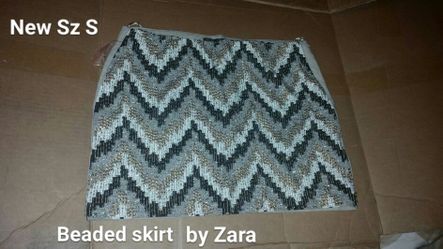 New Sz S Small juniors beaded skirt by Zara Trafaluc