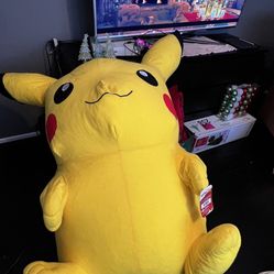 JUMBO SIZE PIKACHU PLUSH