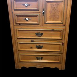 Vintage Young-Hinkle Cape Cod Chest of Drawers with Door