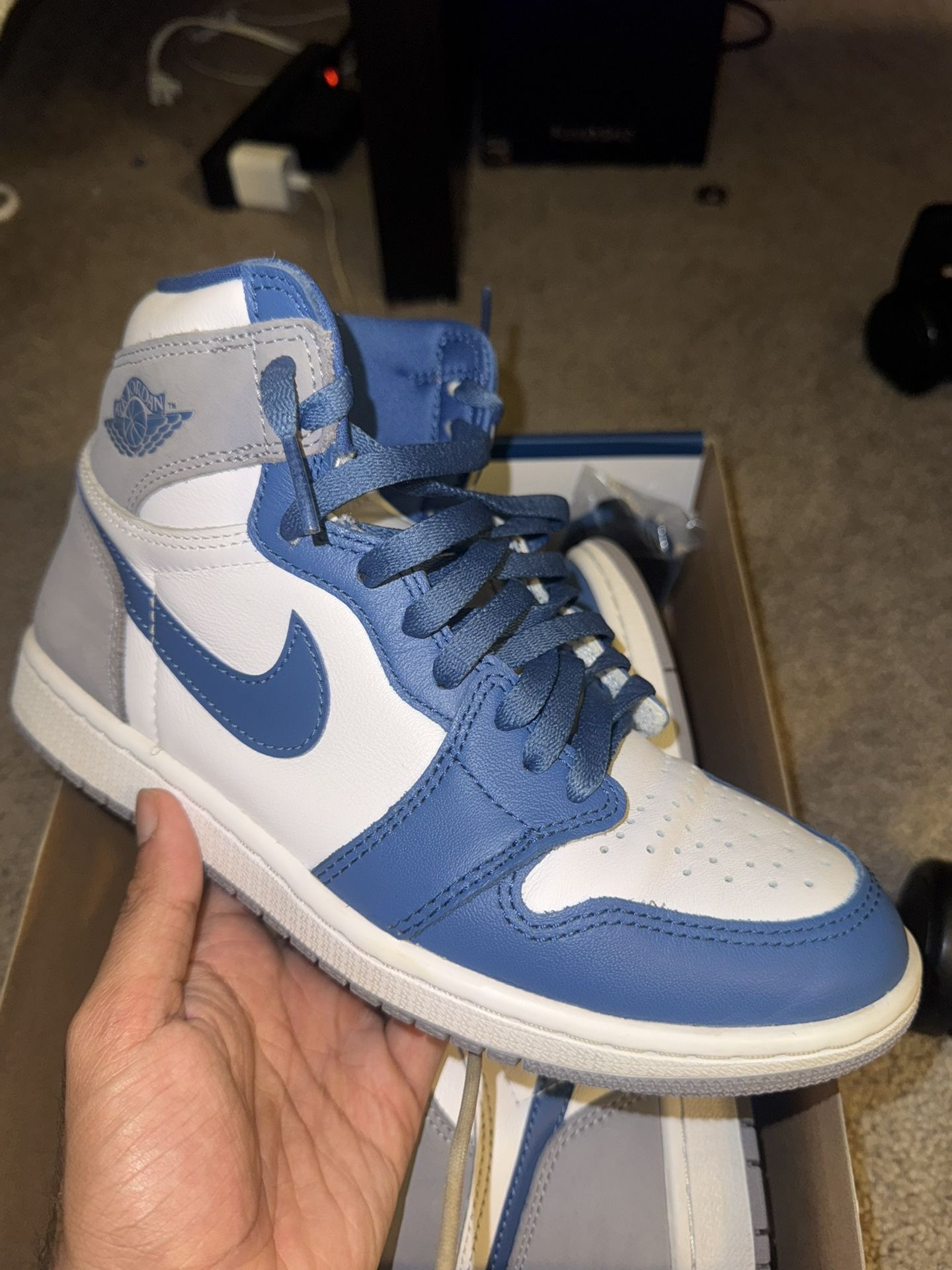Jordan 1 True Blue